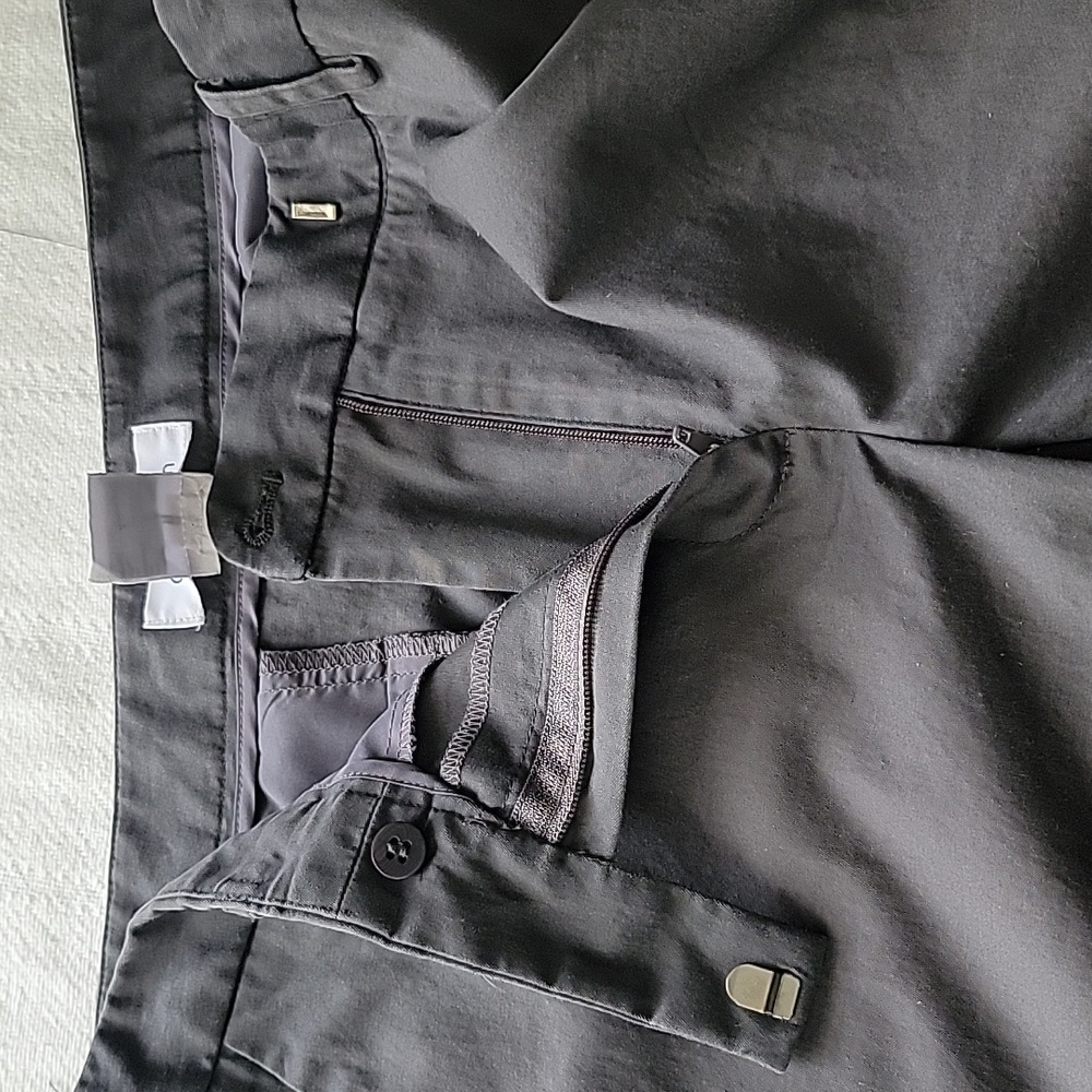 Women's Calvin Klein Dress Stretch Capris, Color Gray, Size 4 - Picture 4 of 10
